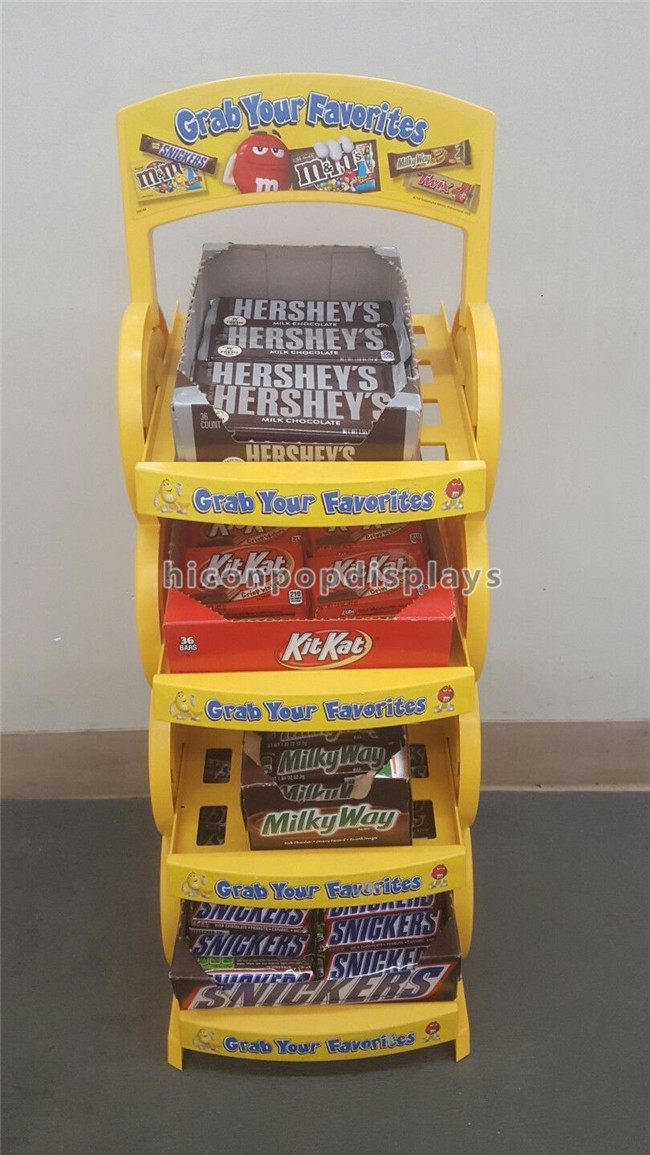 Soportes de exhibición de suelo de la comercialización del chocolate del supermercado color del amarillo de 4 capas